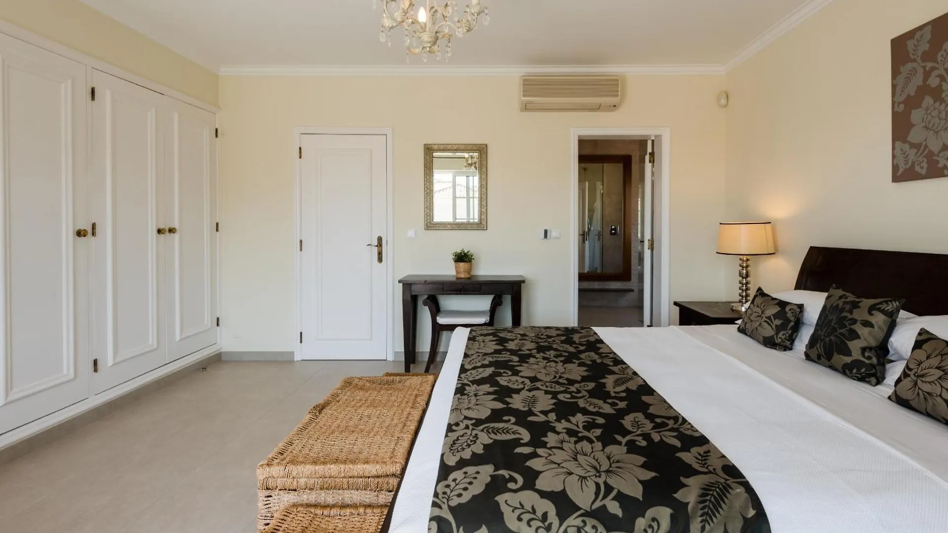 Villa Casa Lago Quinta do Lago Portugal